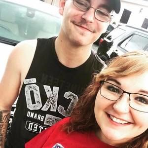 Meet your Posher, Dustin